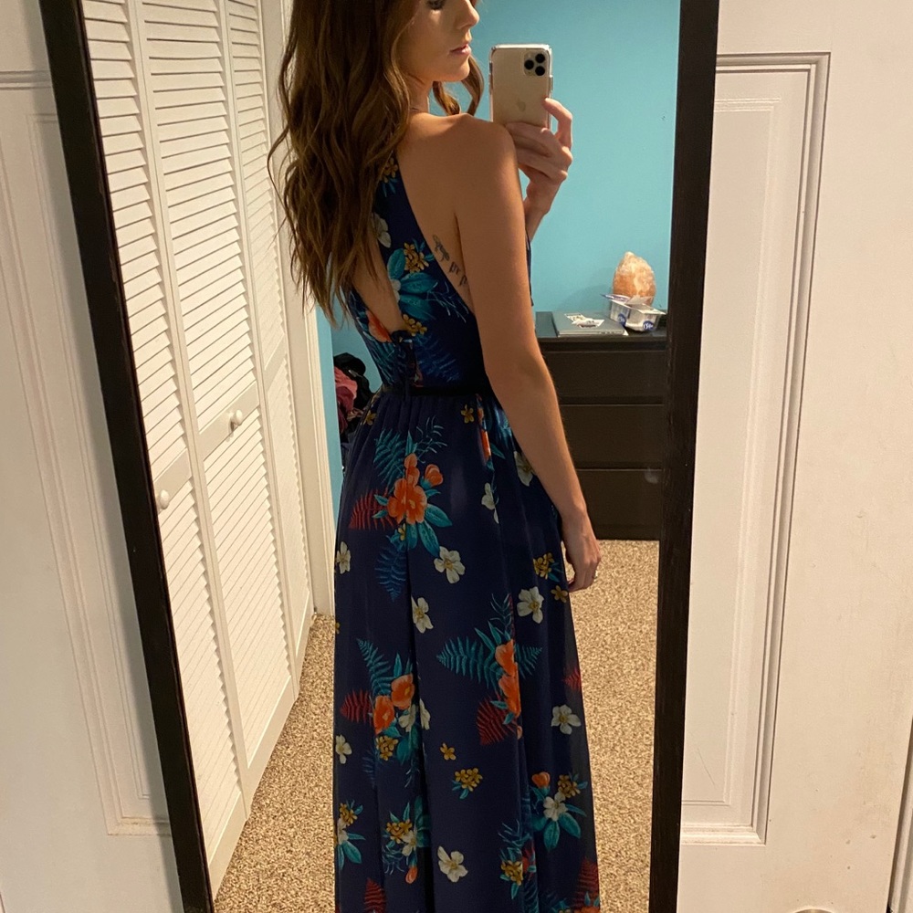 Express maxi dress with tropical print